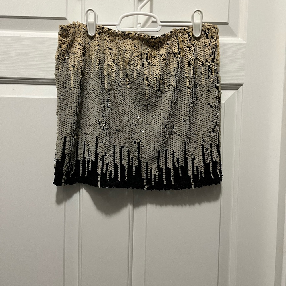 ✨ Black & Cream Sequin Skirt – Night Out Glam ✨